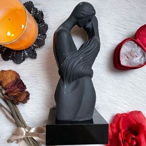 Vintage 90s Boris lovers embrace ll hug embrace sculpture